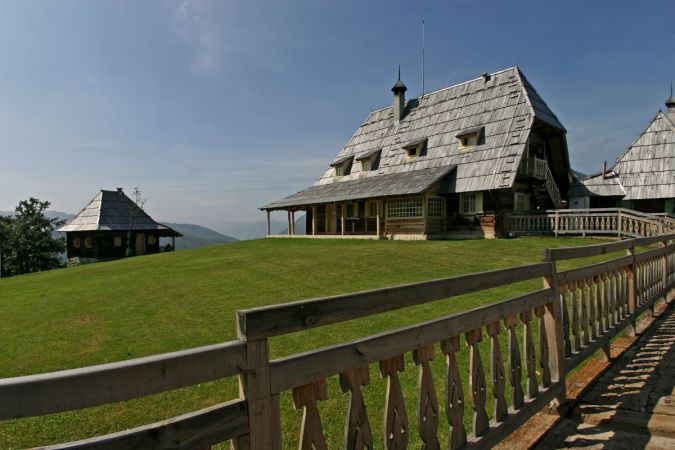 Екскурзия в СЪРБИЯ - В плен на планината Мокра Гора - екскурзия с автобус
