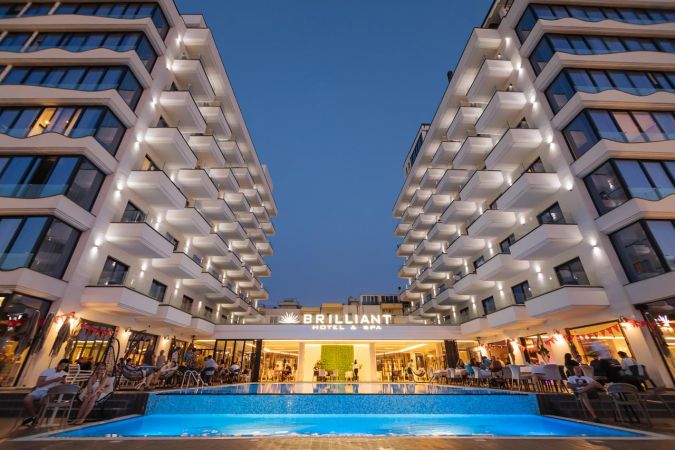 BRILLIANT HOTEL & SPA